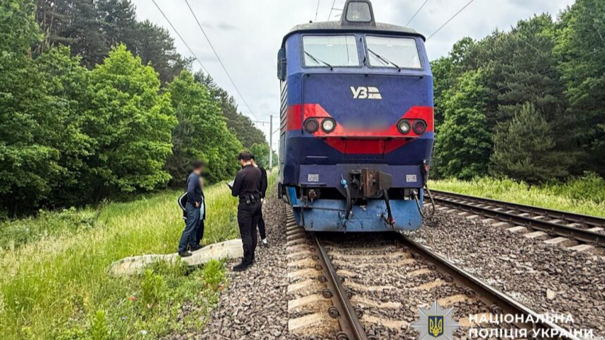 На Рівненщині потяг вбив 17-річного юнака