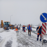 На автошляхах Волині ліквідовують наслідки негоди – задіяно понад 60 одиниць техніки