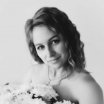 Три доньки залишились без мами: відійшла у вічність волинянка, яка боролася з важкою хворобою