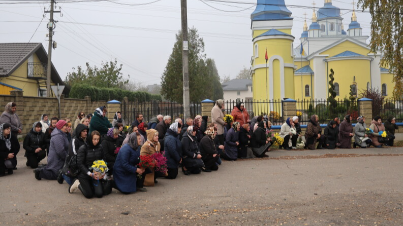 Загинув у Курській області: у Луцькій громаді попрощалися з Героєм Василем Приступою