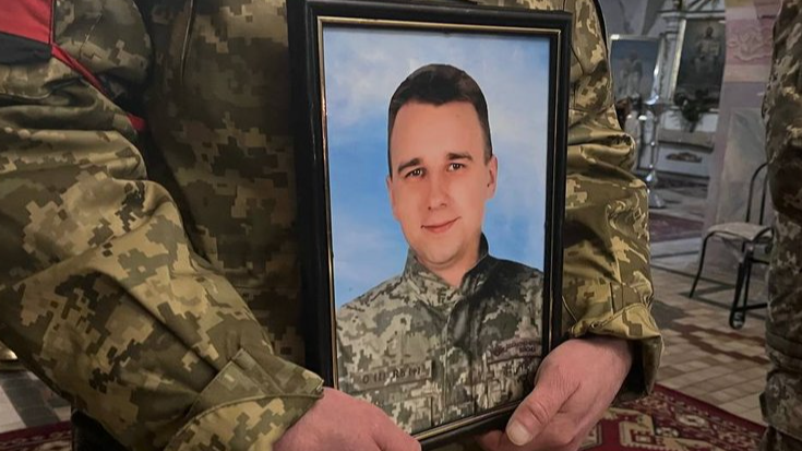Тіло повернули додому через рік і 5 місяців після загибелі: захиснику з Луцька просять присвоїти звання Героя України