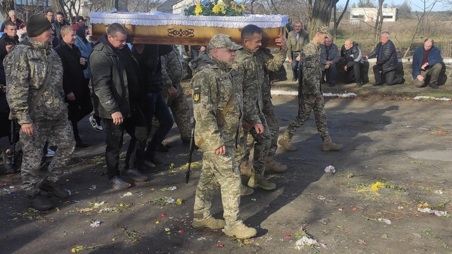 У громаді на Волині провели в останню дорогу 26-річного Героя Богдана Свиридюка
