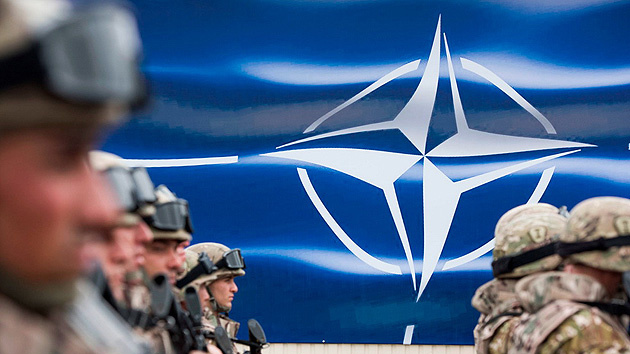 Президенти дев'яти країн НАТО закликали збільшити військову допомогу Україні