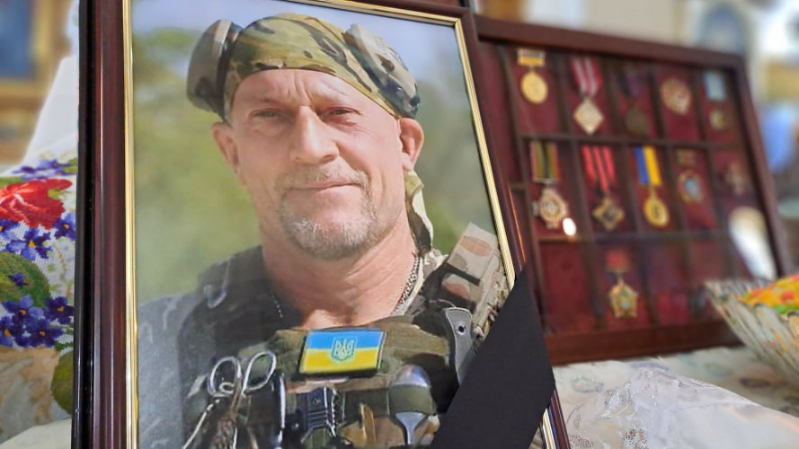 Воїн, який пройшов Афганістан і фронти сучасної війни: на Волині попрощалися з Валентином Ліпичем