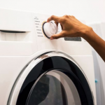 Побережіть свої речі - які режими прання не приносять жодної користі