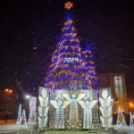 Нічого масштабного не буде: як у Луцьку прикрашатимуть головну різдвяну ялинку міста