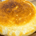 Як спекти хліб на сковороді