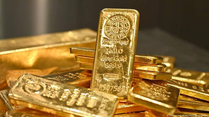 кілограм золота і тисячі доларів працівника ТЦК