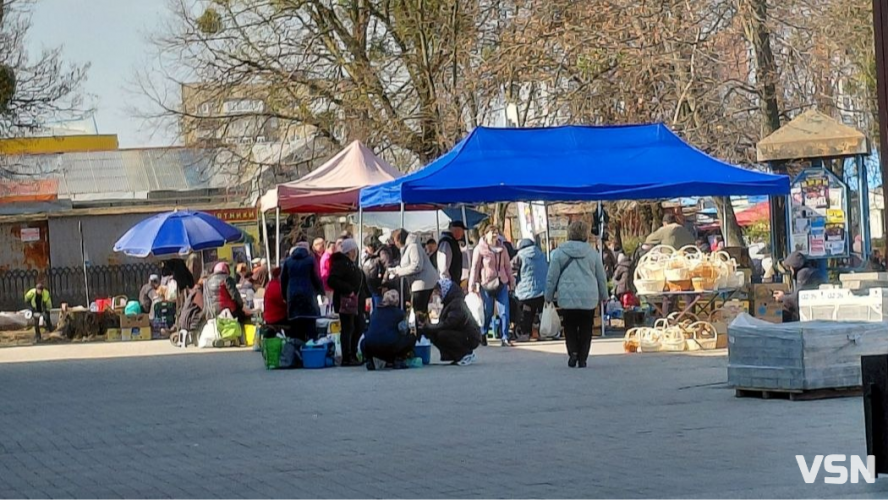 Яйця можуть подорожчати до 120 грн: які ціни на ринках Луцька зараз