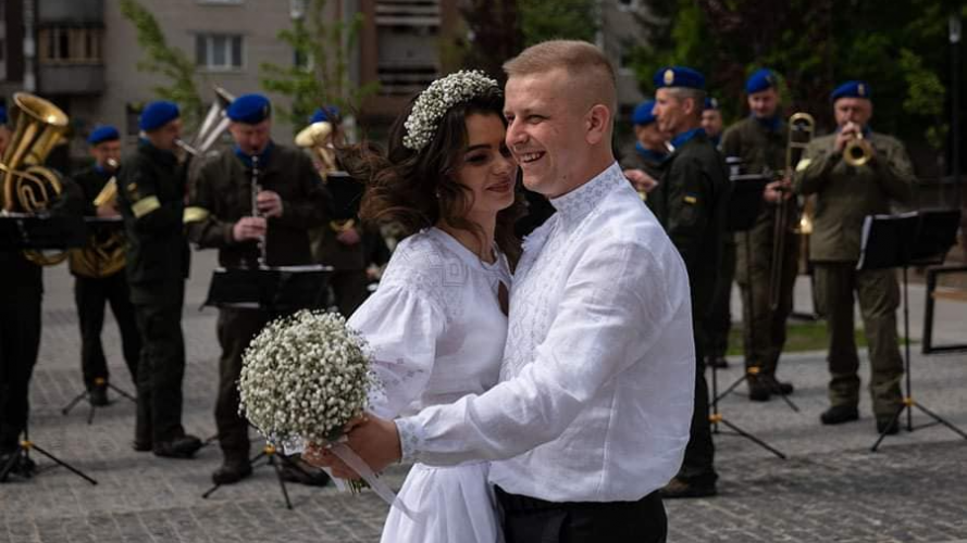 На Волині з початку війни серед нацгвардійців одружилося вісім пар закоханих