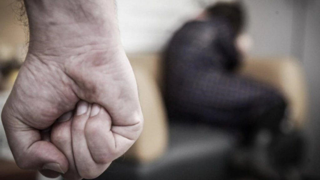 У селі на Волині син убив 75-річну матір сокирою: чоловіку оголосили підозру