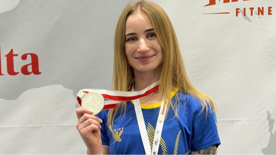 Спортсменка з Волині підняла 110 кг і стала срібною призеркою чемпіонату світу з жиму лежачи