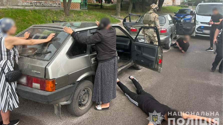 До понад 7 років тюрми засудили волинянина, який переправляв чоловіків за кордон: його спільник - у розшуку