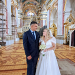 Ексдиректорка КП «Ласка» у Луцьку обвінчалася з коханим