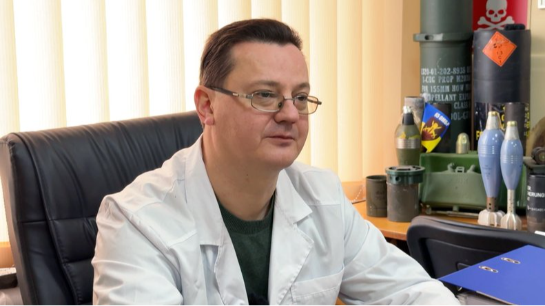 «День починається з трагедії»: лучанин понад 20 років працює судмедекспертом