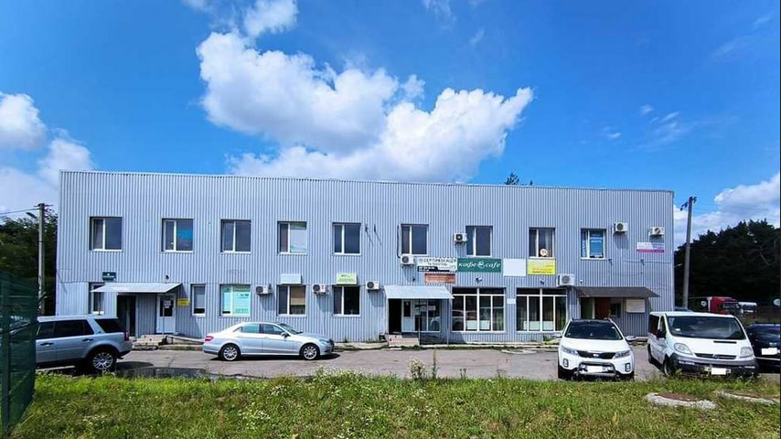 На Волині біля кордону з Польщею продають офісний центр за майже пів мільйона доларів