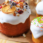 Знають не всі: як спекти паску, щоб не тріскала і довго стояла