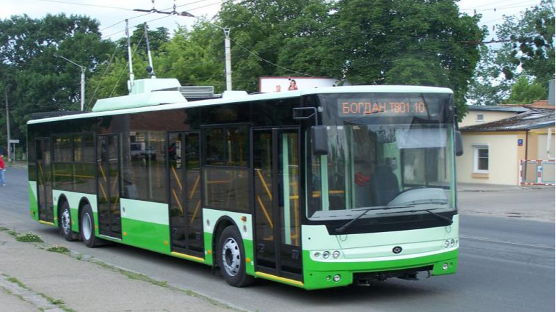 У Луцьку переселенці безкоштовно їздитимуть тролейбусами: як отримати електронний квиток