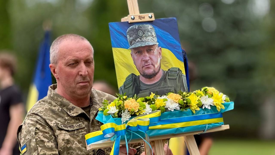 Через місяць після загибелі: на Волині попрощалися з Героєм Іваном Зіркевичем