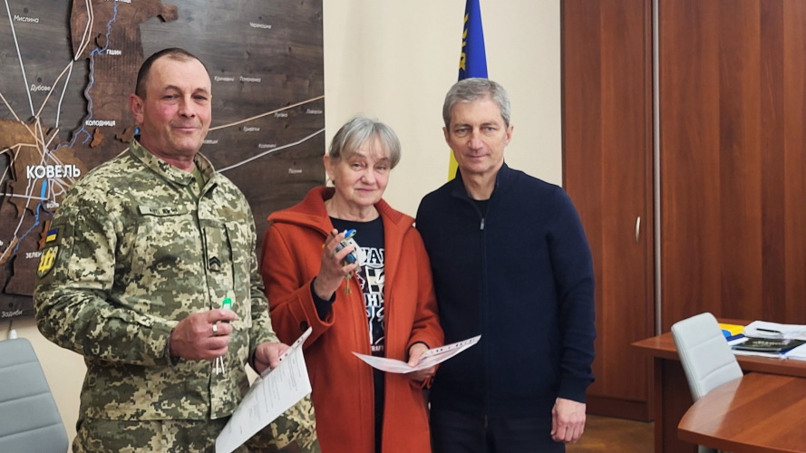 Дві родини з Луганщини отримали житло у місті на Волині