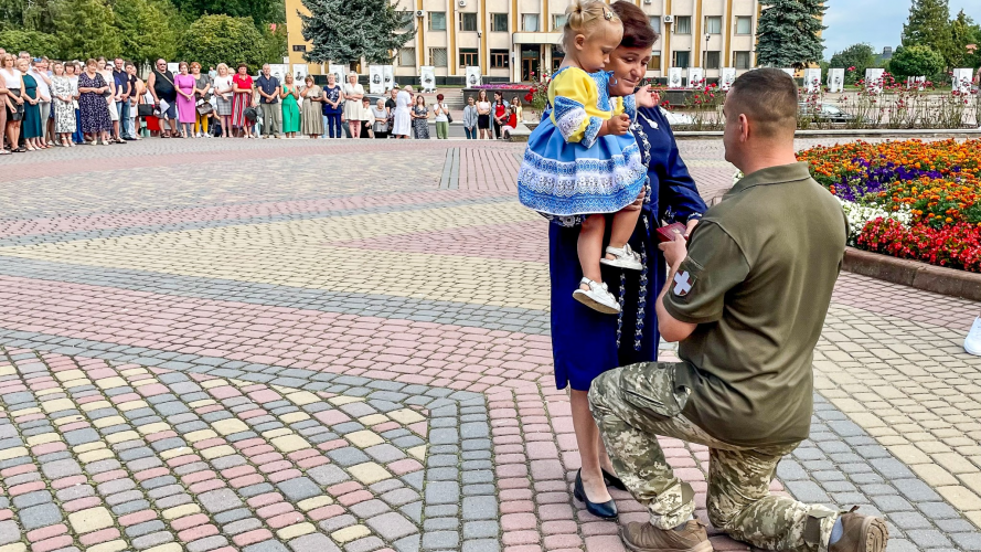 Полягли за Україну: на Волині рідним Героїв  вручили посмертні нагороди