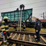 Смертельне селфі на вагоні потяга: підлітків на Київщині вдарило струмом, один не вижив