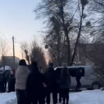 На Волині група п'яних людей заблокували службовий бус ТЦК, вибили вікно та дзеркало