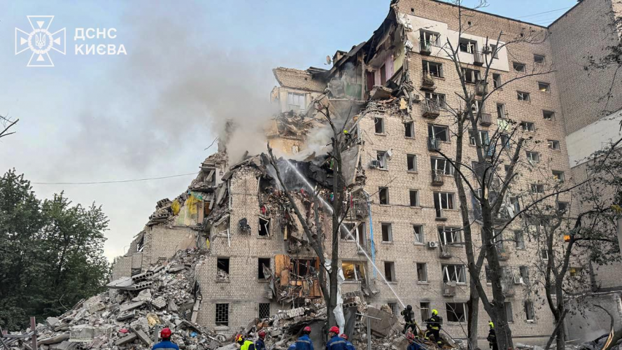Росія масовано атакувала Київ дронами та ракетами: загинули щонайменше 11 людей
