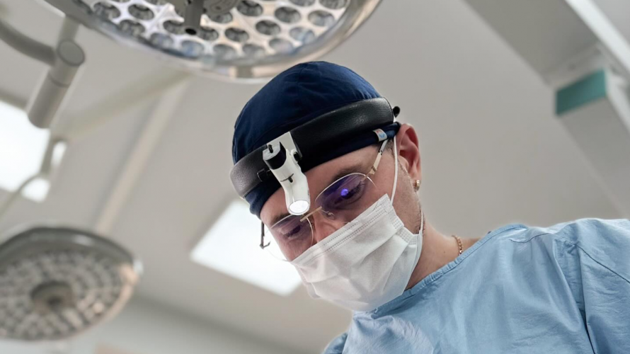 На Волині лікарі провели унікальну ЛОР-операцію і відновили носове дихання пацієнту