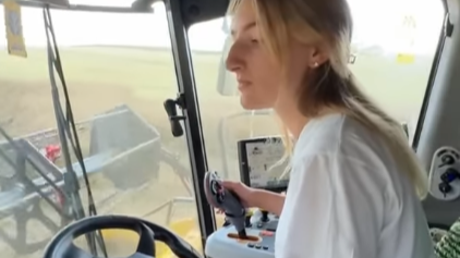 Агрожиття без прикрас: як волонтерка та блогерка з Волині підкорює Instagram жнивами й гумором