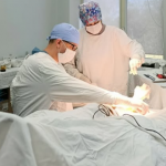 У лікарні на Волині успішно прооперували пацієнта з повторним переломом після бойової травми