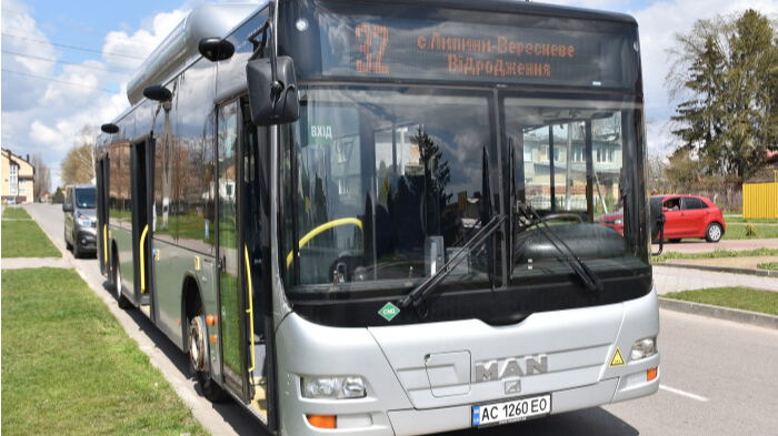 Ціна на паливо зросла: чи вплине це на вартість проїзду в луцьких автобусах