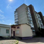 Біля лікарні у Луцьку продають приміщення з басейном за понад 4 мільйони