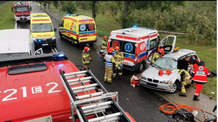 Молодшому через два місяці мало виповнитися 15 років: у Польщі в страшній аварії розбилася половина багатодітної родини з Волині