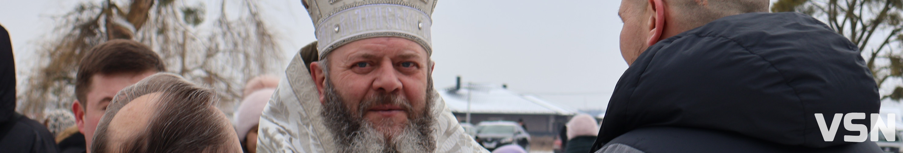 Як у Луцьку освячували воду на річці Стир. Фоторепортаж