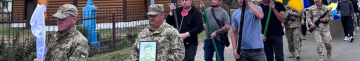 Майже два роки вважався зниклим безвісти: на Волині в останню земну дорогу провели Героя Михайла Ковальчука. Фото