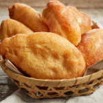 Дуже швидке тісто на пиріжки, що тане у роті: дуже пухке і без дріжджів