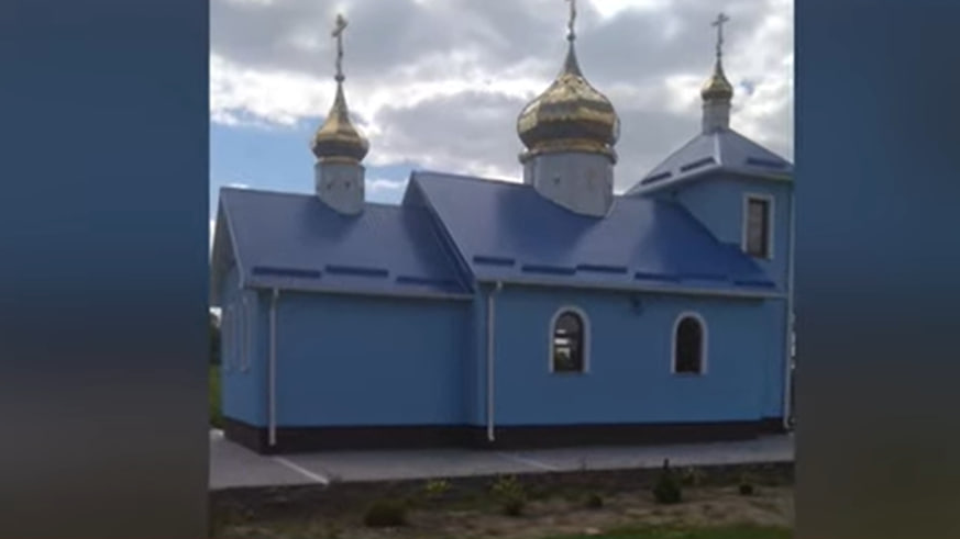 Скандал у Луцькому районі: замість житлового будинку побудували церкву МП та моляться за російську армію