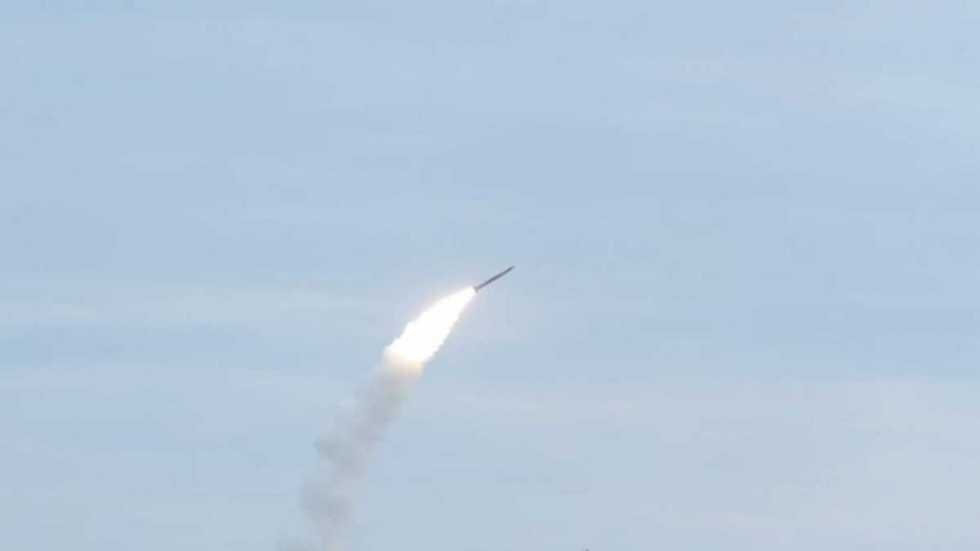 В ЗСУ показали, як збивають російську ракету. Відео