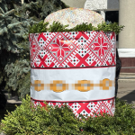 На Волині до Великодня спекли гігантську 200-кілограмову паску