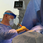 На Волині лікарі врятували ногу пацієнту після складного перелому стегна