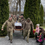 Не витримало серце: на Волині в останню дорогу провели захисника-прикордонника Руслана Пасика