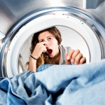 Неприємний запах після прання в пральній машині та на одязі: як позбутися раз і назавжди