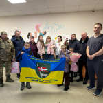 Мріяв про донечку, але не побачив її: у Луцьку з перинатального центру виписали дружину і новонароджену дитину загиблого Героя