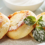 Пишні сирники без борошна: простий секрет, завдяки якому вони завжди виходять ідеальними