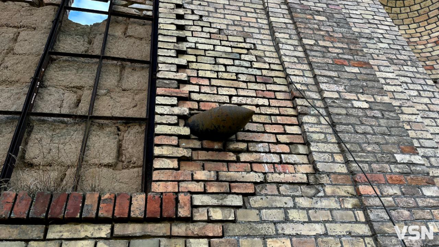 Незламний оберіг: Храм на Волині, який вистояв перед снарядом, що застиг у його стіні. Фоторепортаж