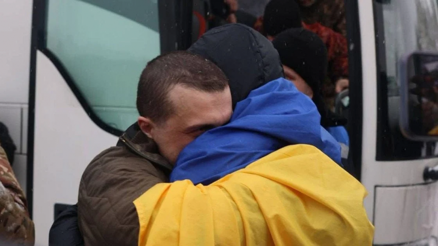 На Волинь після полону повертається захисник Володимир Фабрий