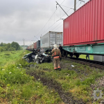 На Волині вантажний потяг розчавив автомобіль: загинув 19-річний водій