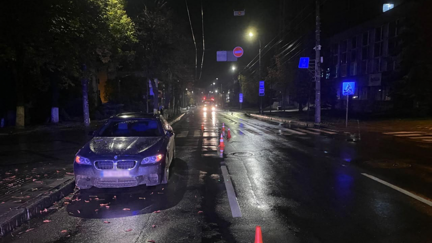 У Луцьку авто збило 19-річну дівчину, вона у лікарні
