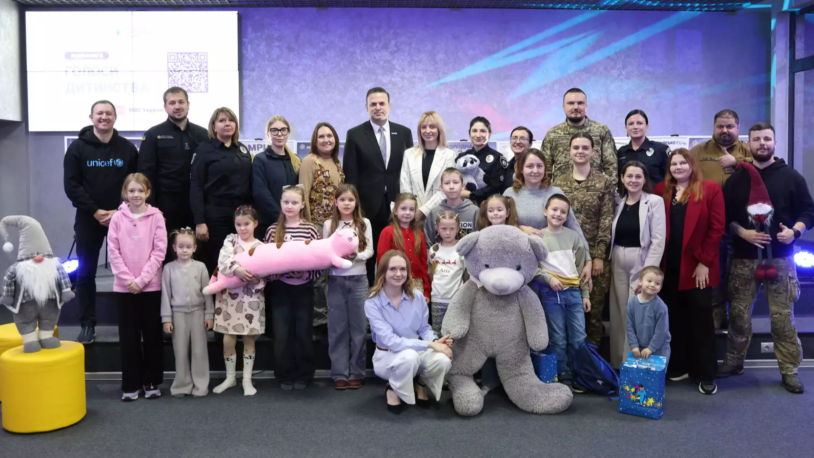 «Ліхтарик, який ніколи не гасне»: у всеукраїнську аудіокнигу МВС «Голоси дитинства» увійшла казка волинянки